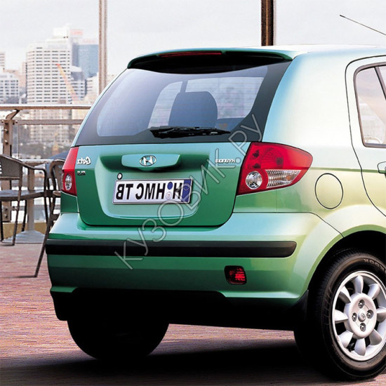 Бампер задний в цвет кузова Hyundai Getz (2002-2005) дорестайлинг